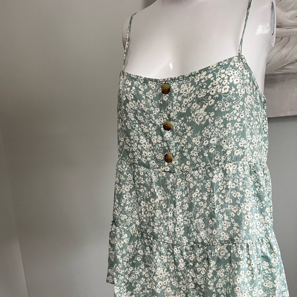 Paper Crane Blue Floral Tank - Picture 7 of 7